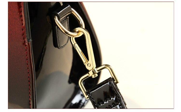 Weekend Shoulder Bag in Genuine Leather