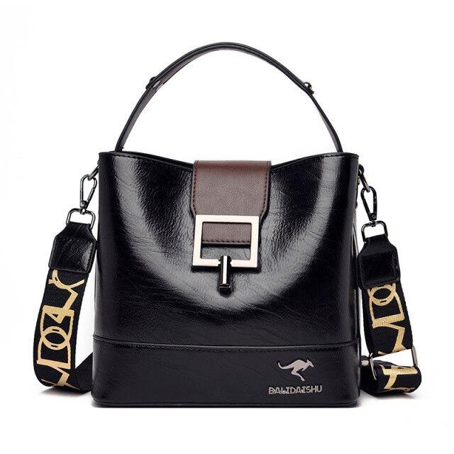 Structured Shoulder Bag in Leather