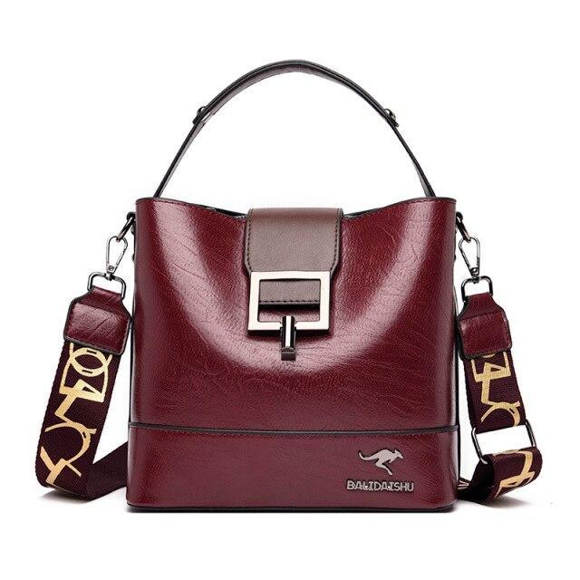 Structured Shoulder Bag in Leather