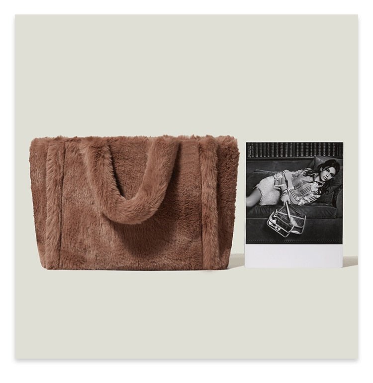 Modern Tote Bag in Faux Fur