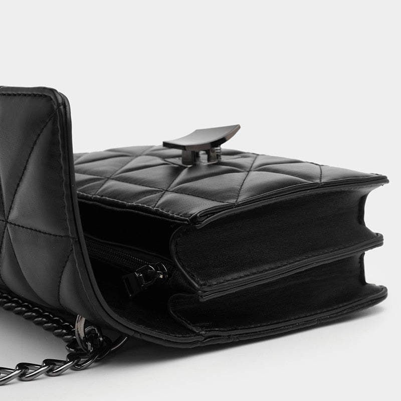 Classic Purse in PU Leather