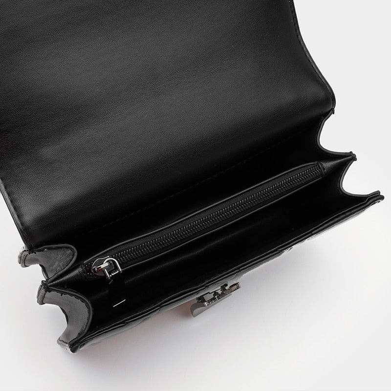Classic Purse in PU Leather