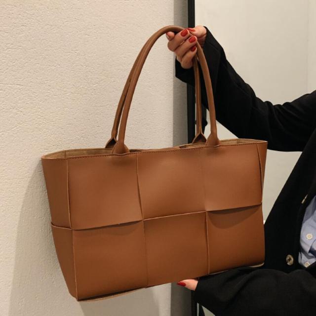 Timeless Tote Bag in PU Leather