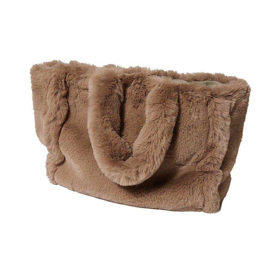 Modern Tote Bag in Faux Fur