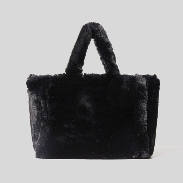 Modern Tote Bag in Faux Fur