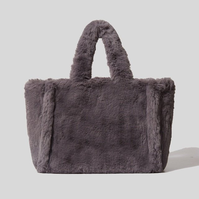 Modern Tote Bag in Faux Fur