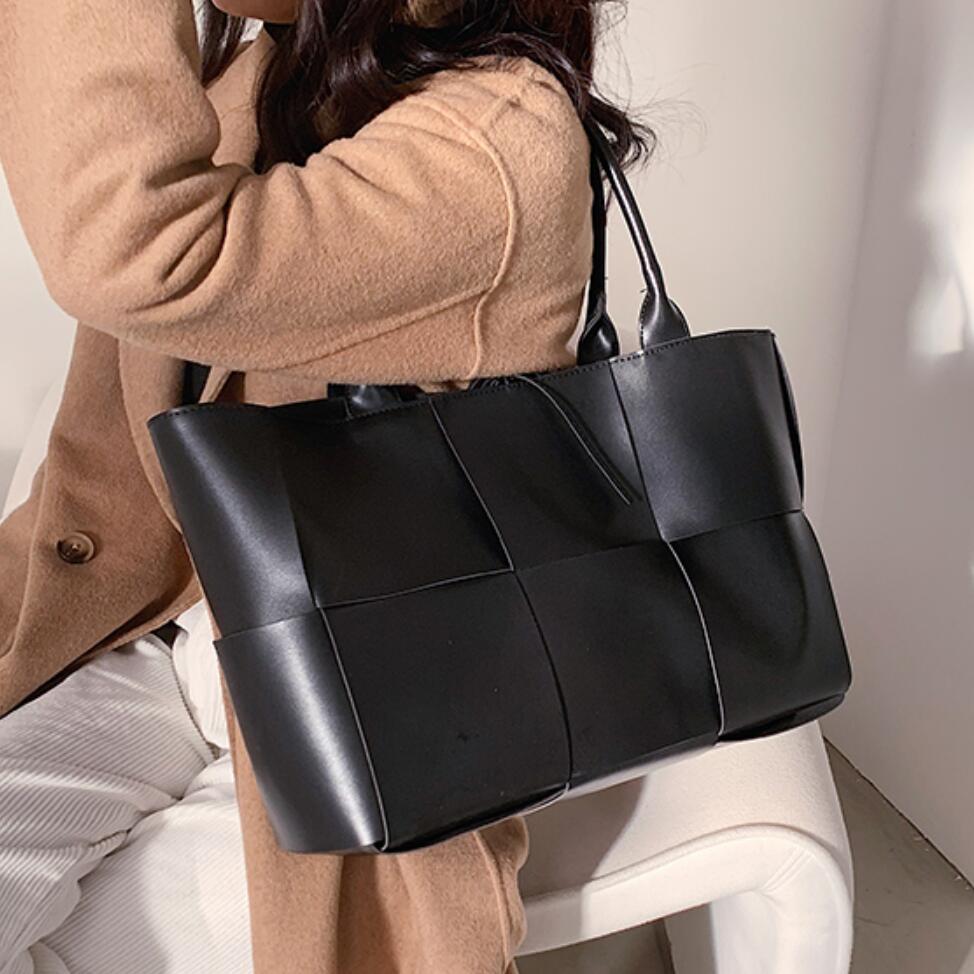 Timeless Tote Bag in PU Leather