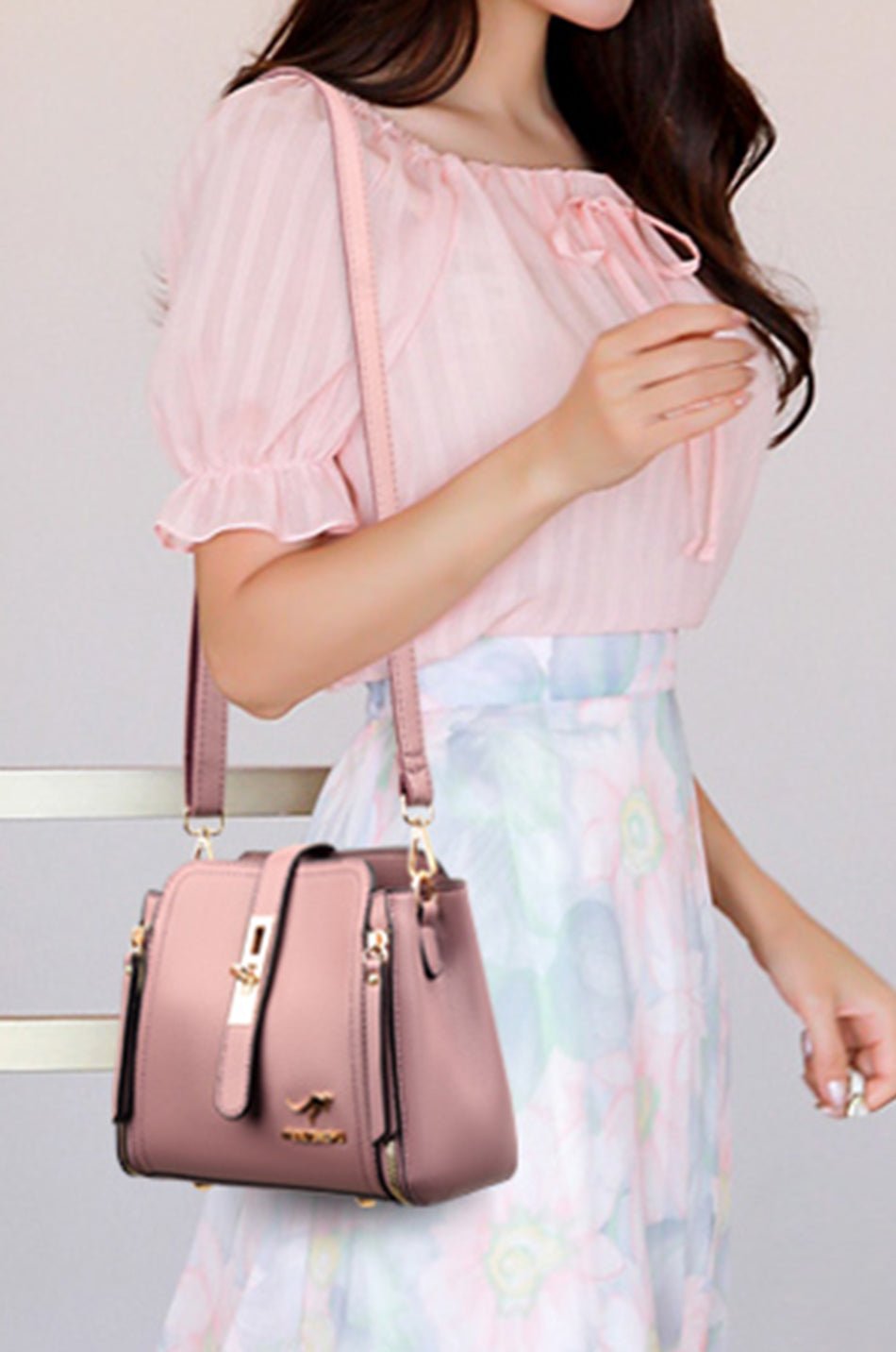 Leather Shoulder Bag with Polished Detail